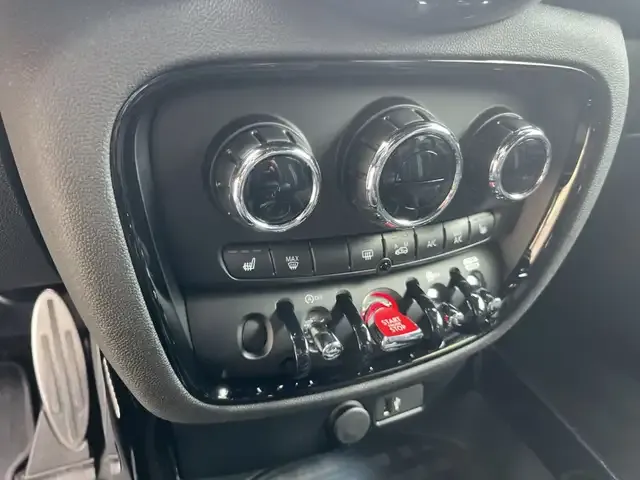 MINI Cooper Clubman