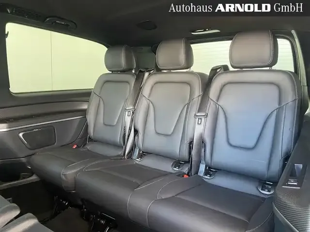 Mercedes-Benz V 220