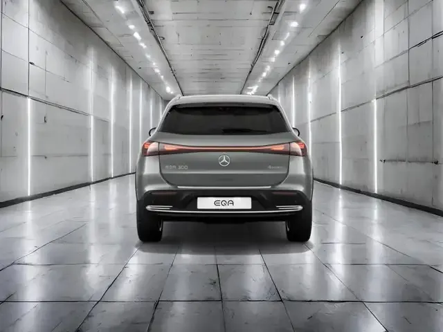 Mercedes-Benz EQA 300