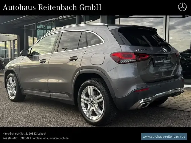 Mercedes-Benz GLA 250