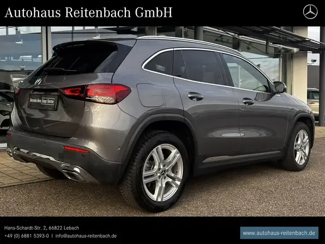 Mercedes-Benz GLA 250