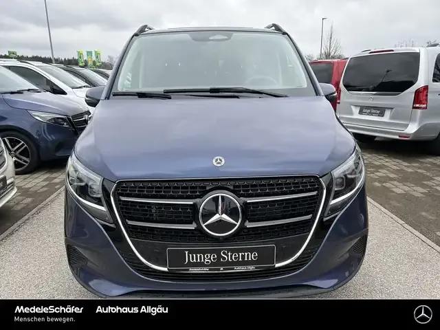 Mercedes-Benz V 250