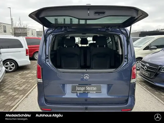 Mercedes-Benz V 250