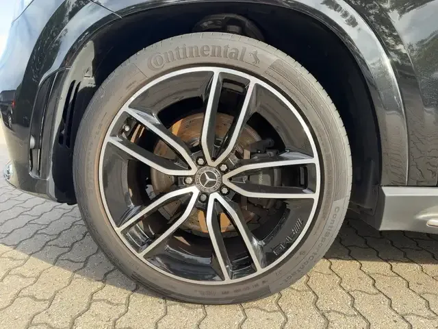 Mercedes-Benz GLE 400
