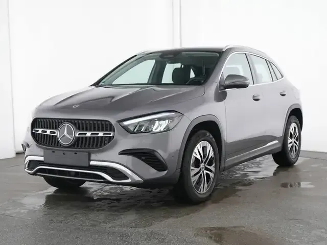 Mercedes-Benz GLA 180