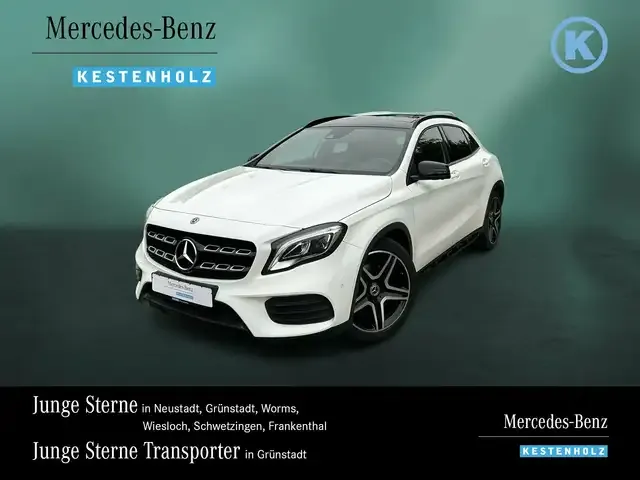 Mercedes-Benz GLA 220