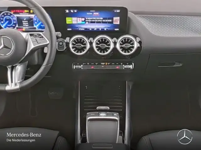 Mercedes-Benz EQA 300