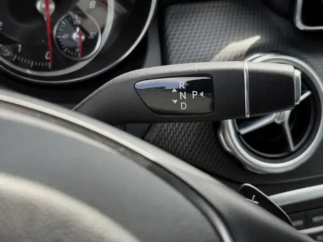Mercedes-Benz GLA 180