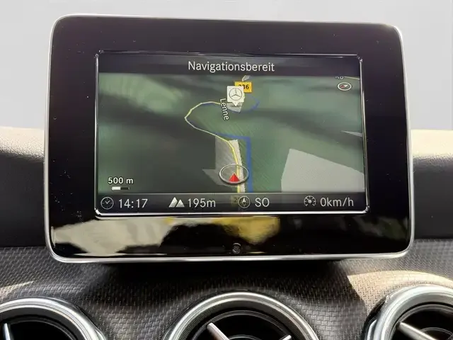 Mercedes-Benz GLA 180