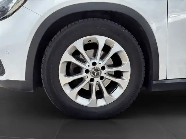 Mercedes-Benz GLA 180