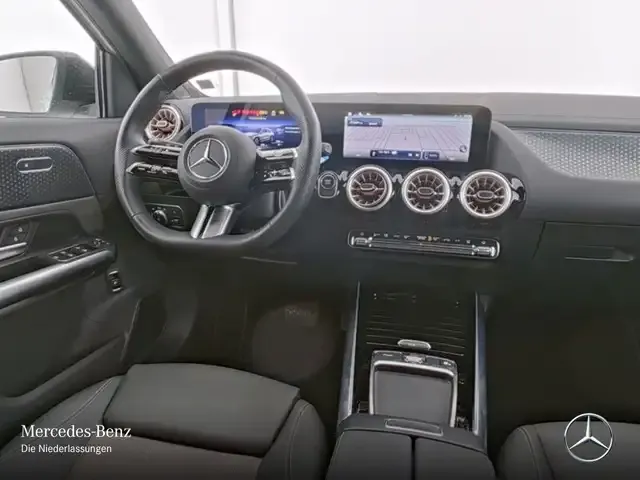 Mercedes-Benz EQA 300