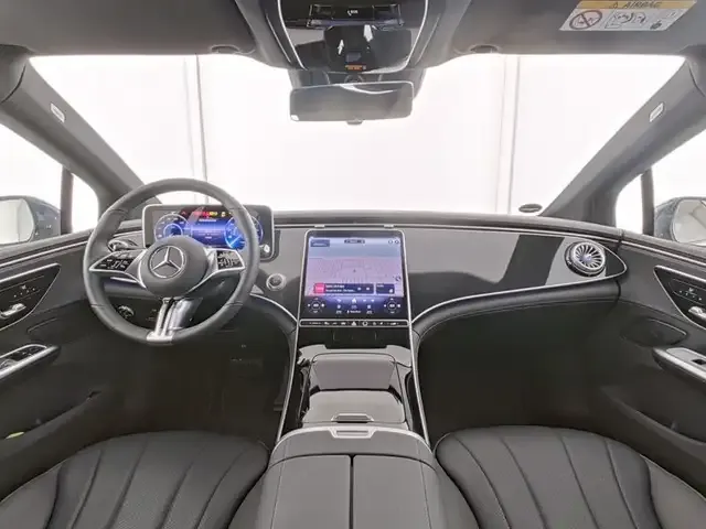 Mercedes-Benz EQE 300