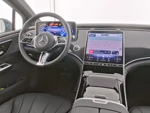 Mercedes-Benz EQE 300