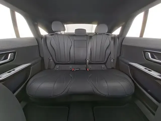 Mercedes-Benz EQE 300