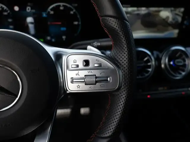 Mercedes-Benz EQB 250