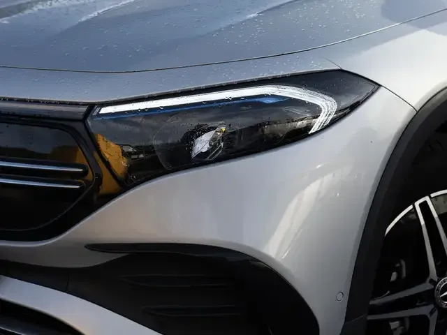 Mercedes-Benz EQB 250