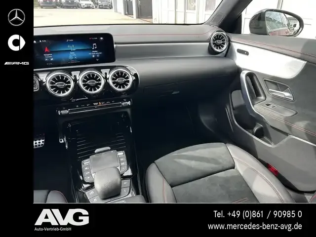 Mercedes-Benz CLA 45 AMG