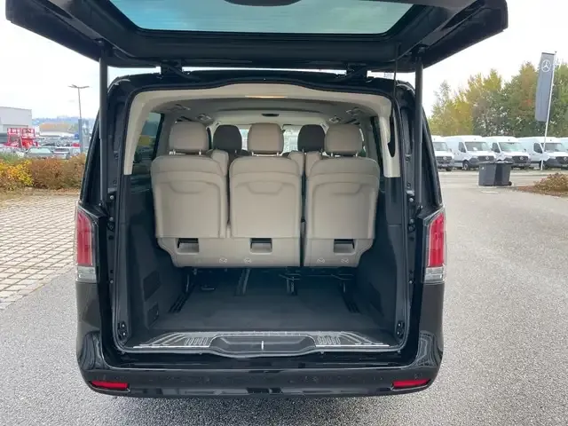 Mercedes-Benz EQV 300