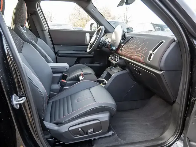 MINI John Cooper Works Countryman