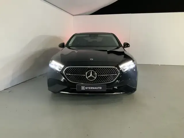 Mercedes-Benz E 220
