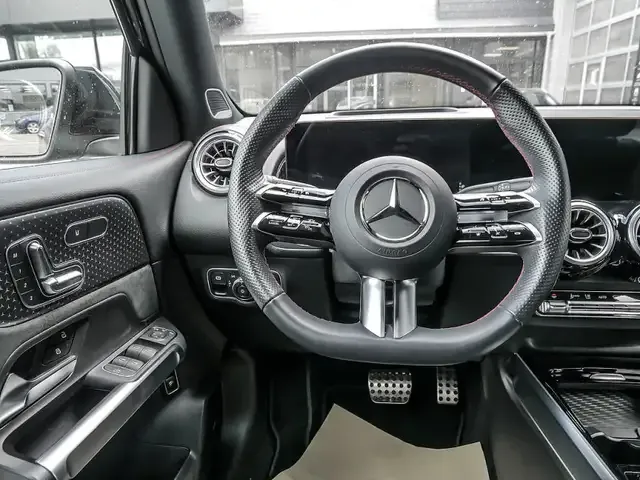 Mercedes-Benz EQB 300