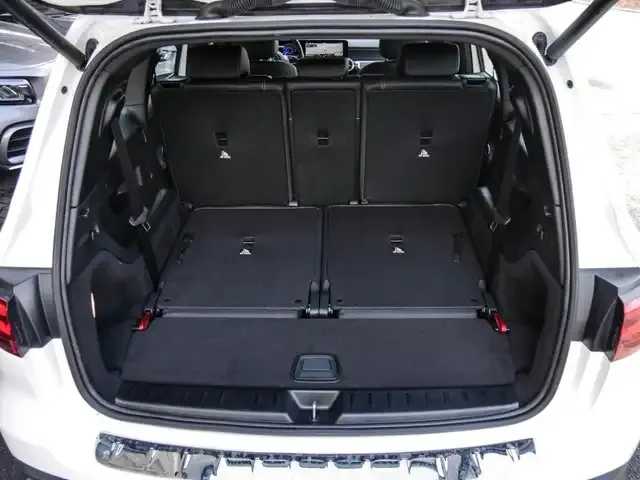 Mercedes-Benz EQB 300