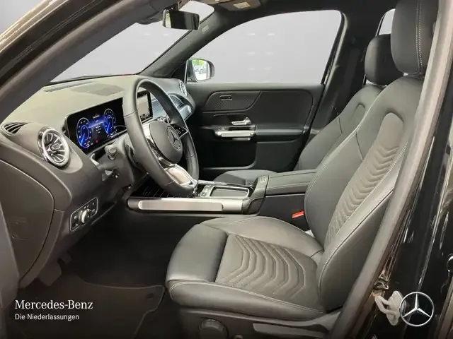 Mercedes-Benz EQB 300