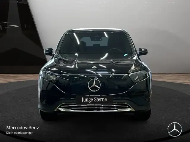 Mercedes-Benz EQB 300