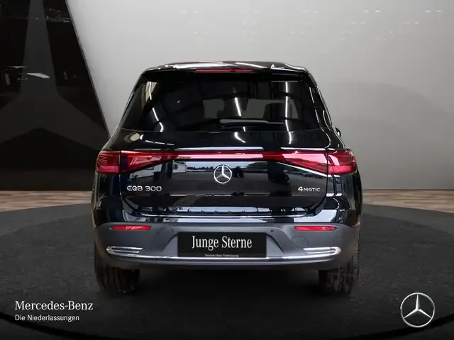 Mercedes-Benz EQB 300