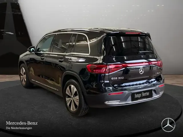 Mercedes-Benz EQB 300
