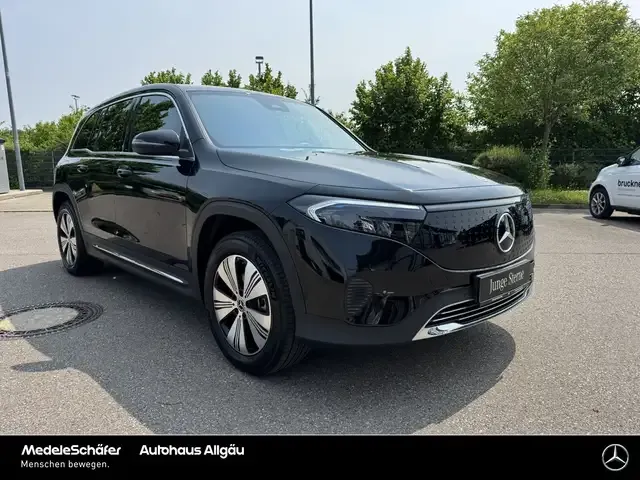 Mercedes-Benz EQB 300