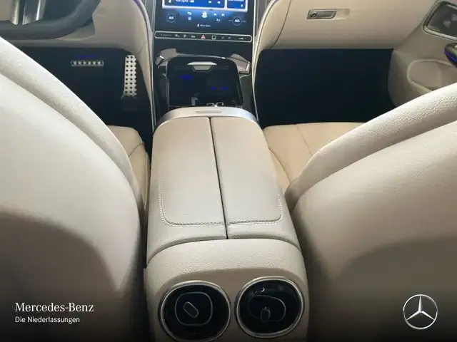 Mercedes-Benz CLE 300