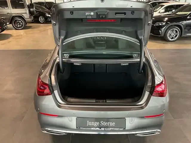 Mercedes-Benz CLA 200