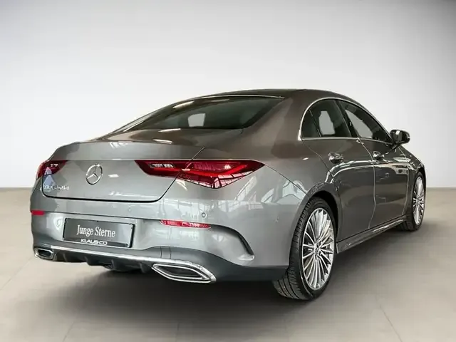Mercedes-Benz CLA 200