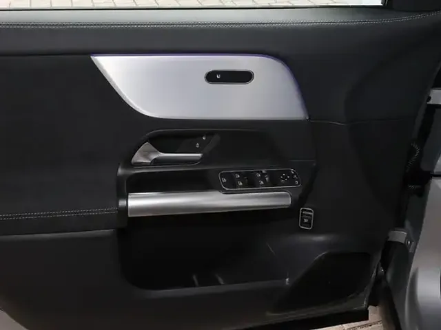 Mercedes-Benz GLA 220