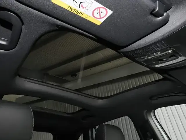 Mercedes-Benz GLA 220