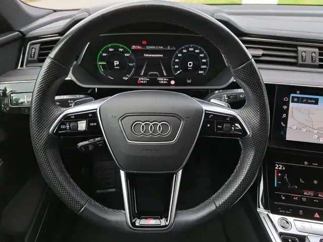 Audi e-tron
