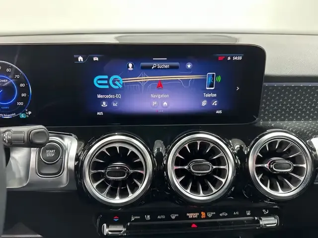 Mercedes-Benz EQB 300