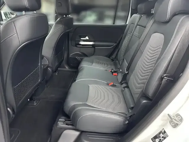 Mercedes-Benz EQB 300