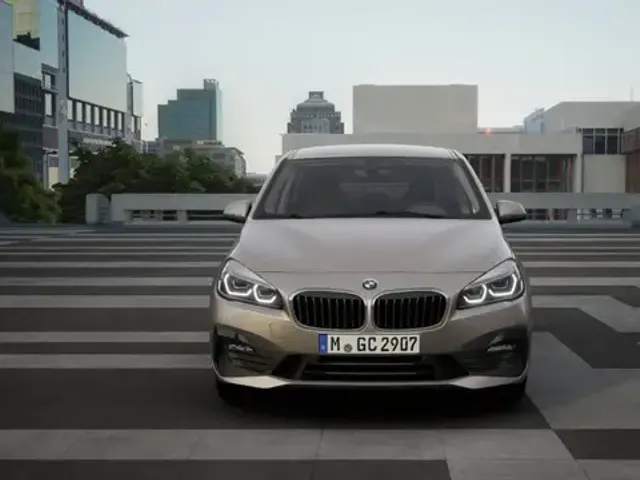 BMW 218