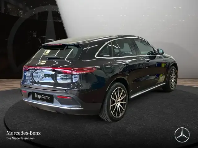 Mercedes-Benz EQC 400