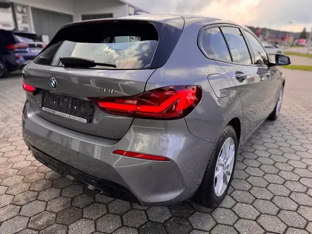 BMW 118