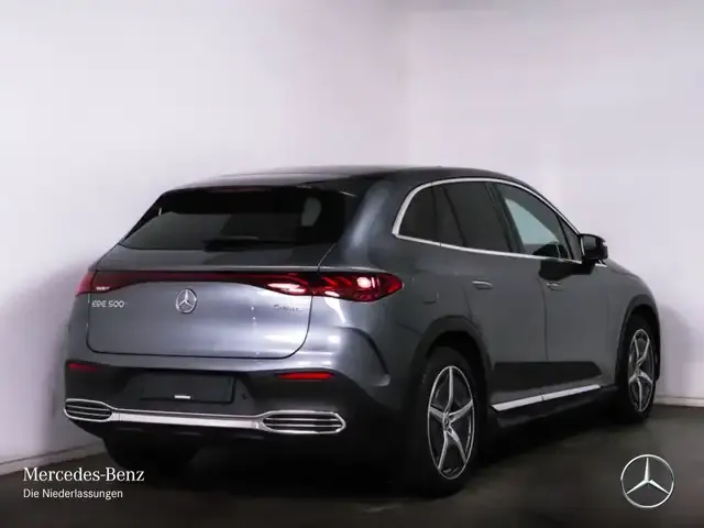 Mercedes-Benz EQE SUV