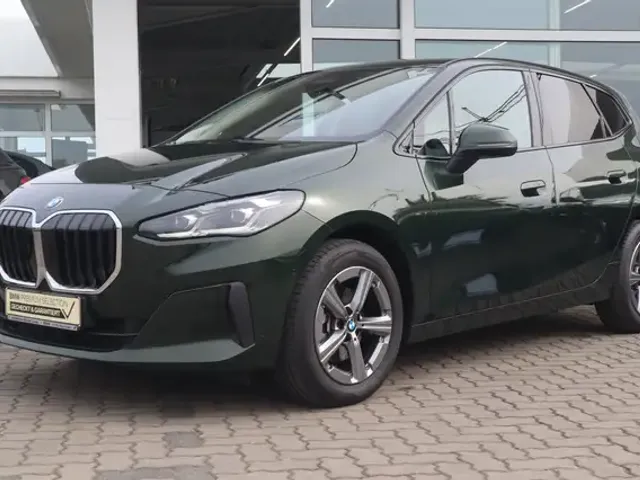 BMW 220