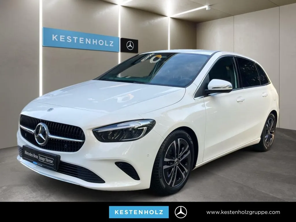 Mercedes-Benz B 220