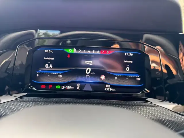 Volkswagen Golf R
