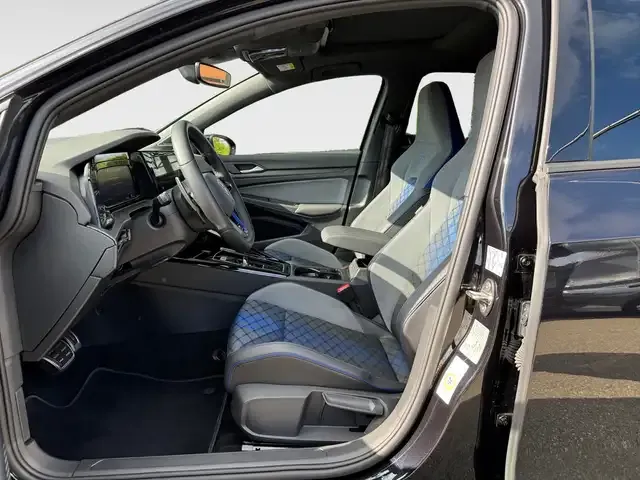 Volkswagen Golf R