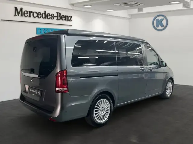 Mercedes-Benz V 220