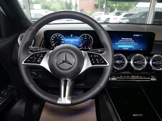 Mercedes-Benz GLB 200