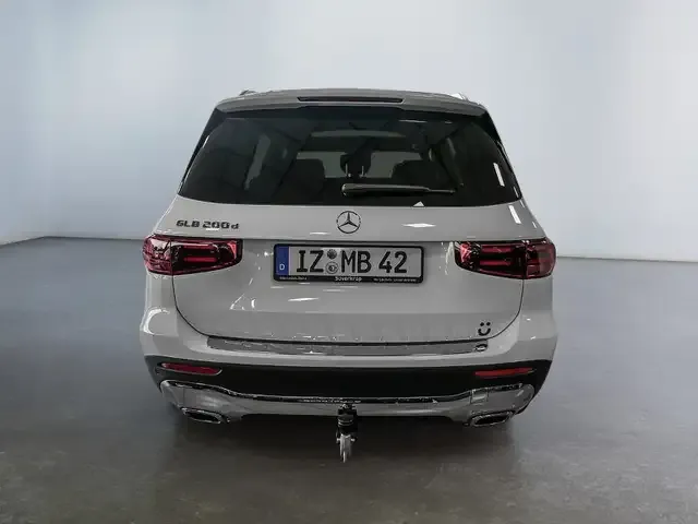 Mercedes-Benz GLB 200